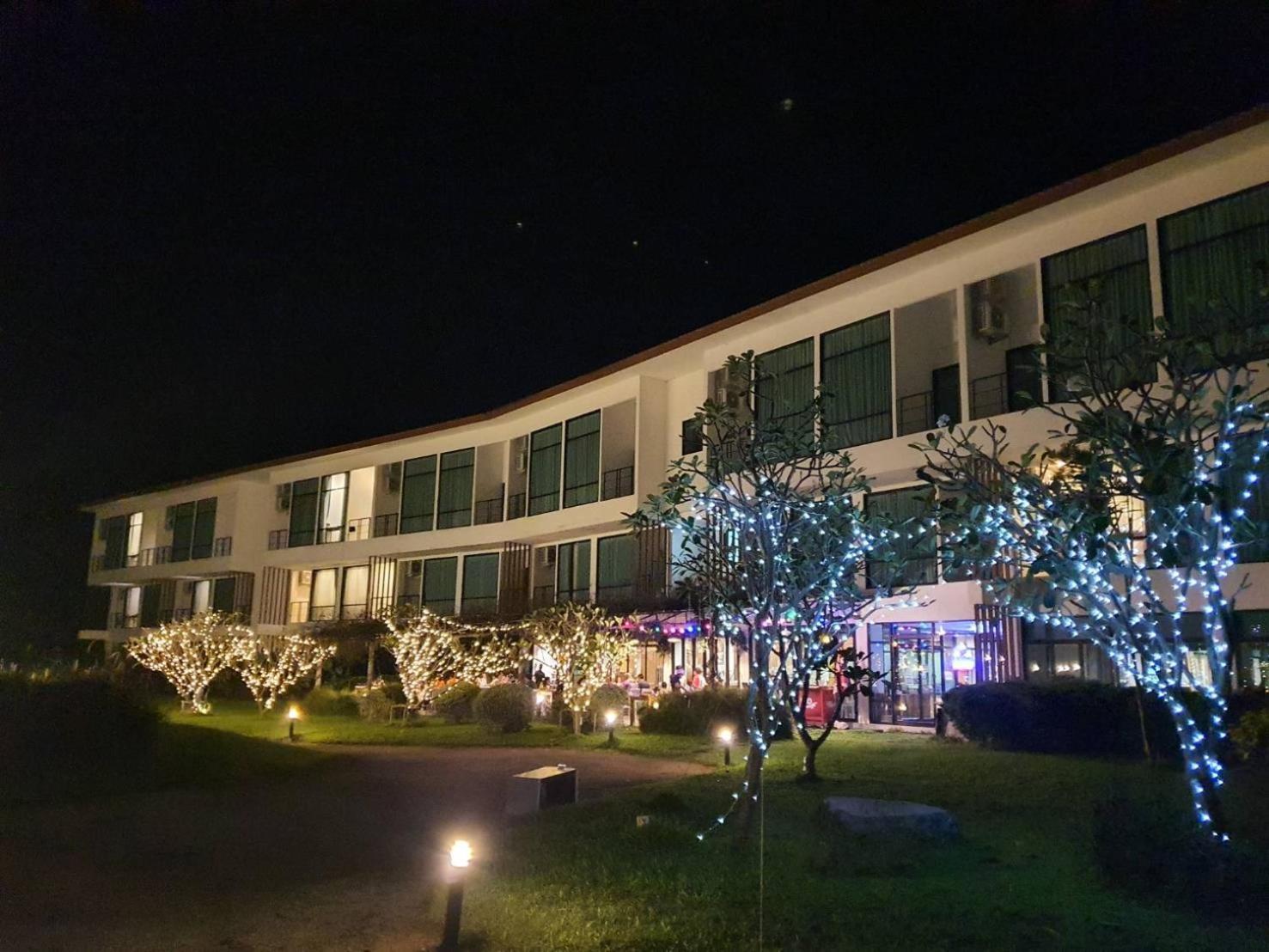 The Beach Resort & Residence - Sha Plus Pathiu Ngoại thất bức ảnh