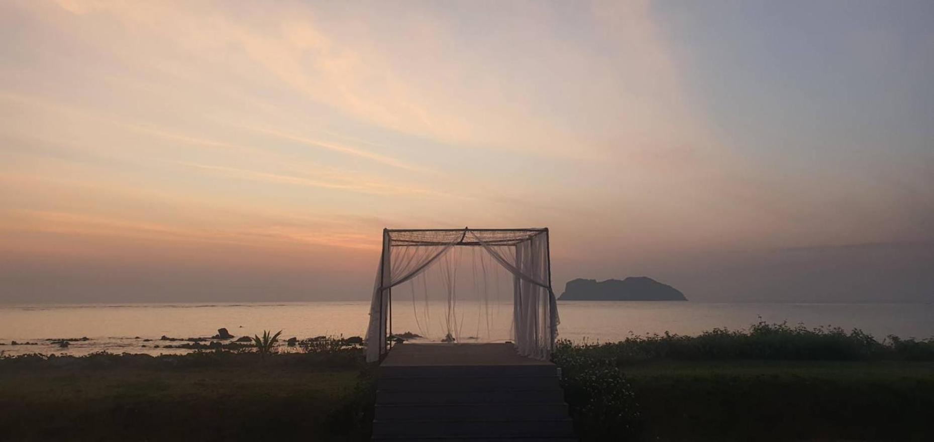 The Beach Resort & Residence - Sha Plus Pathiu Ngoại thất bức ảnh