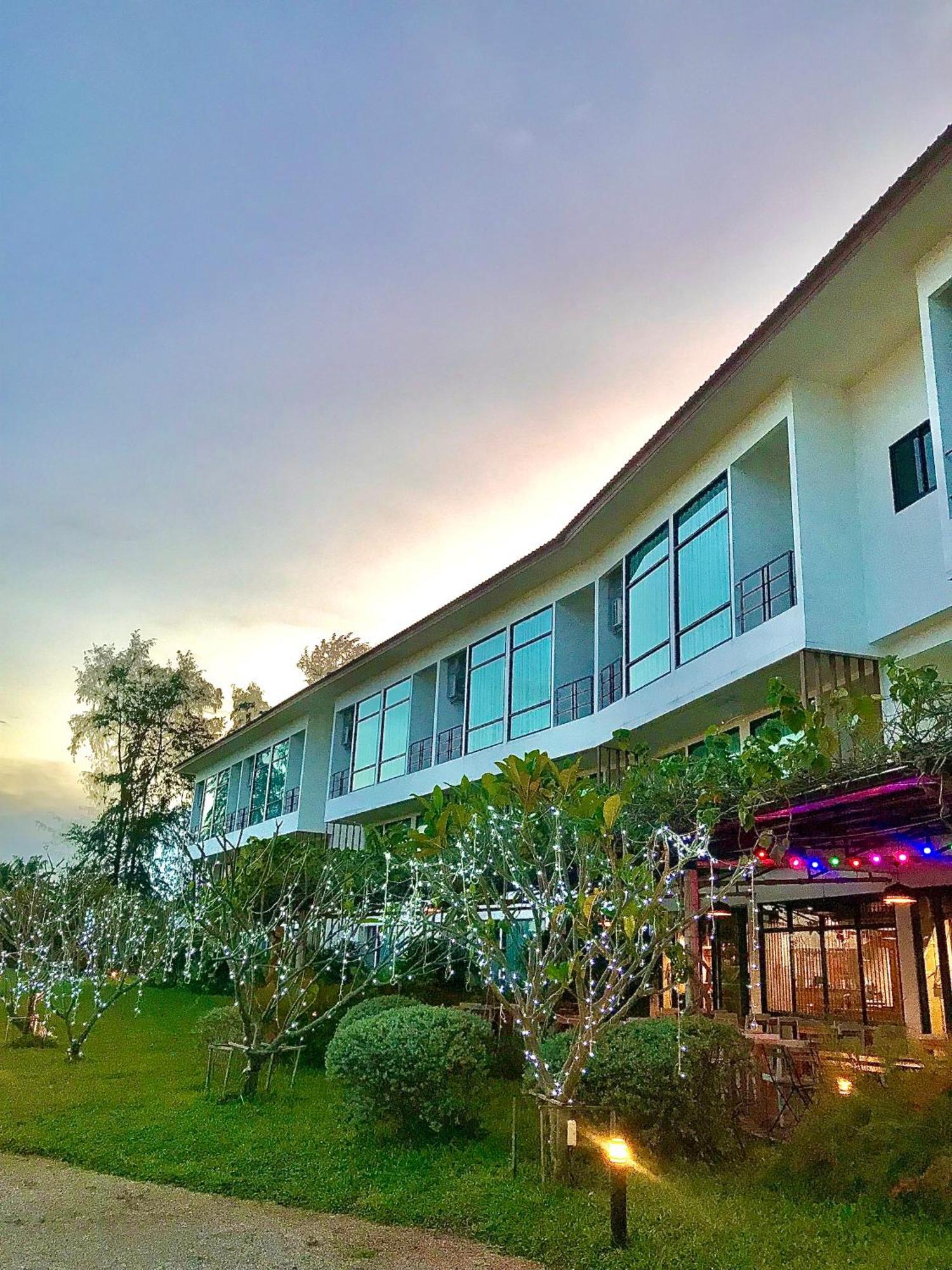 The Beach Resort & Residence - Sha Plus Pathiu Ngoại thất bức ảnh